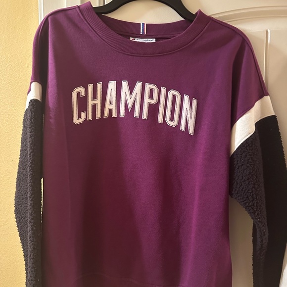 Champion sweatshirt sherpa sleeves new with tags purple and black - Picture 3 of 3